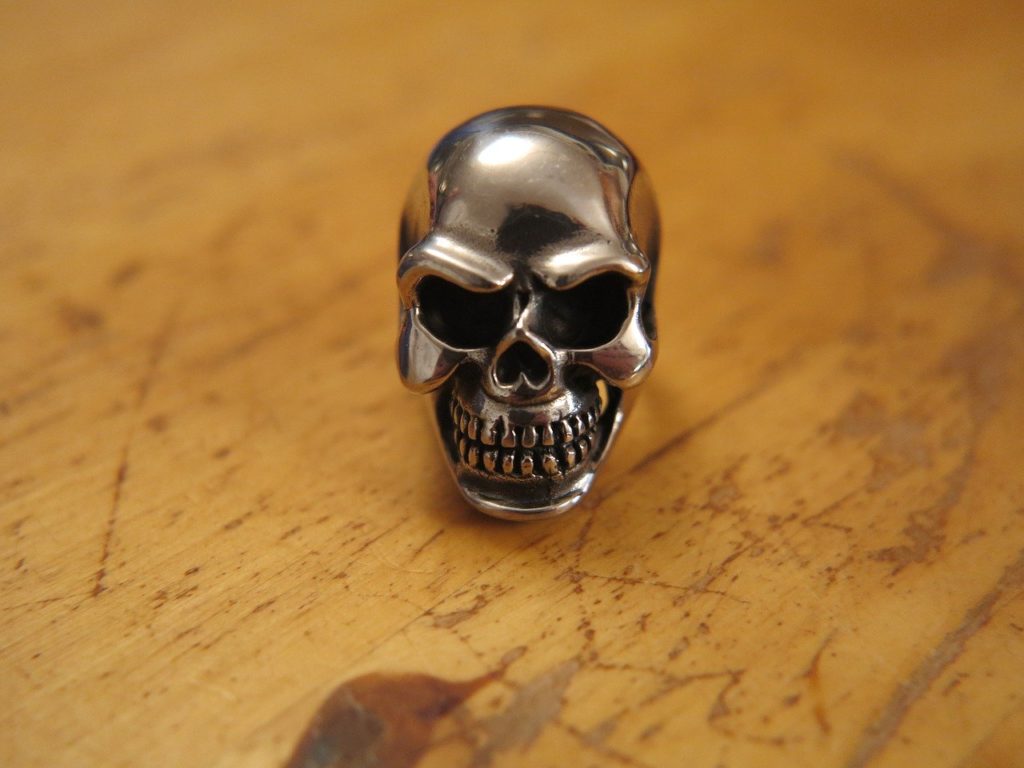 Metal skull that could be a magical artifact